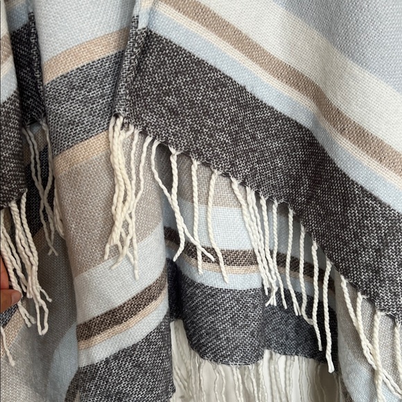 JUSTFAB striped Ruana - Picture 4 of 4